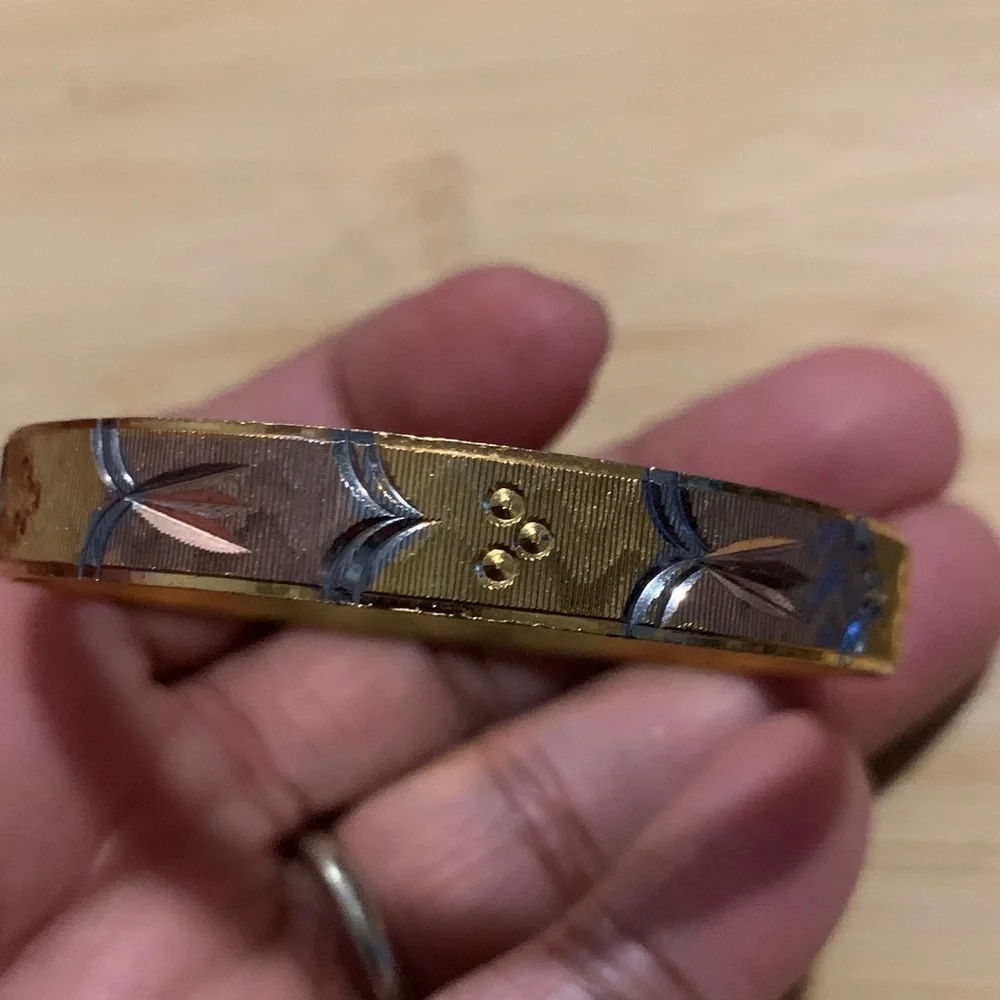 Vintage Gold, copper and Silver Bangle Bracelet - Picture 3 of 4